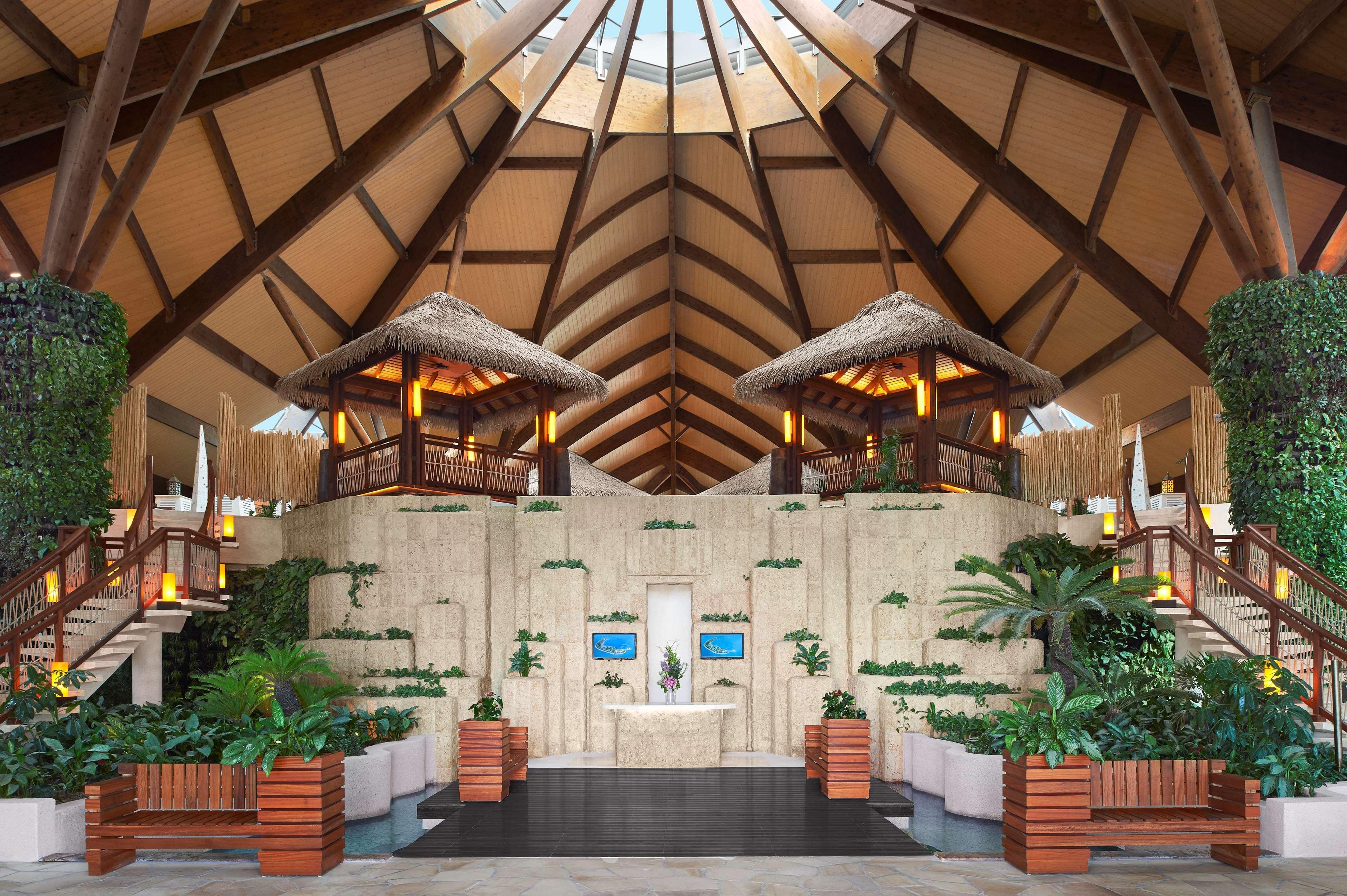 Banana Island Resort Doha By Anantara Esterno foto The lobby of the resort