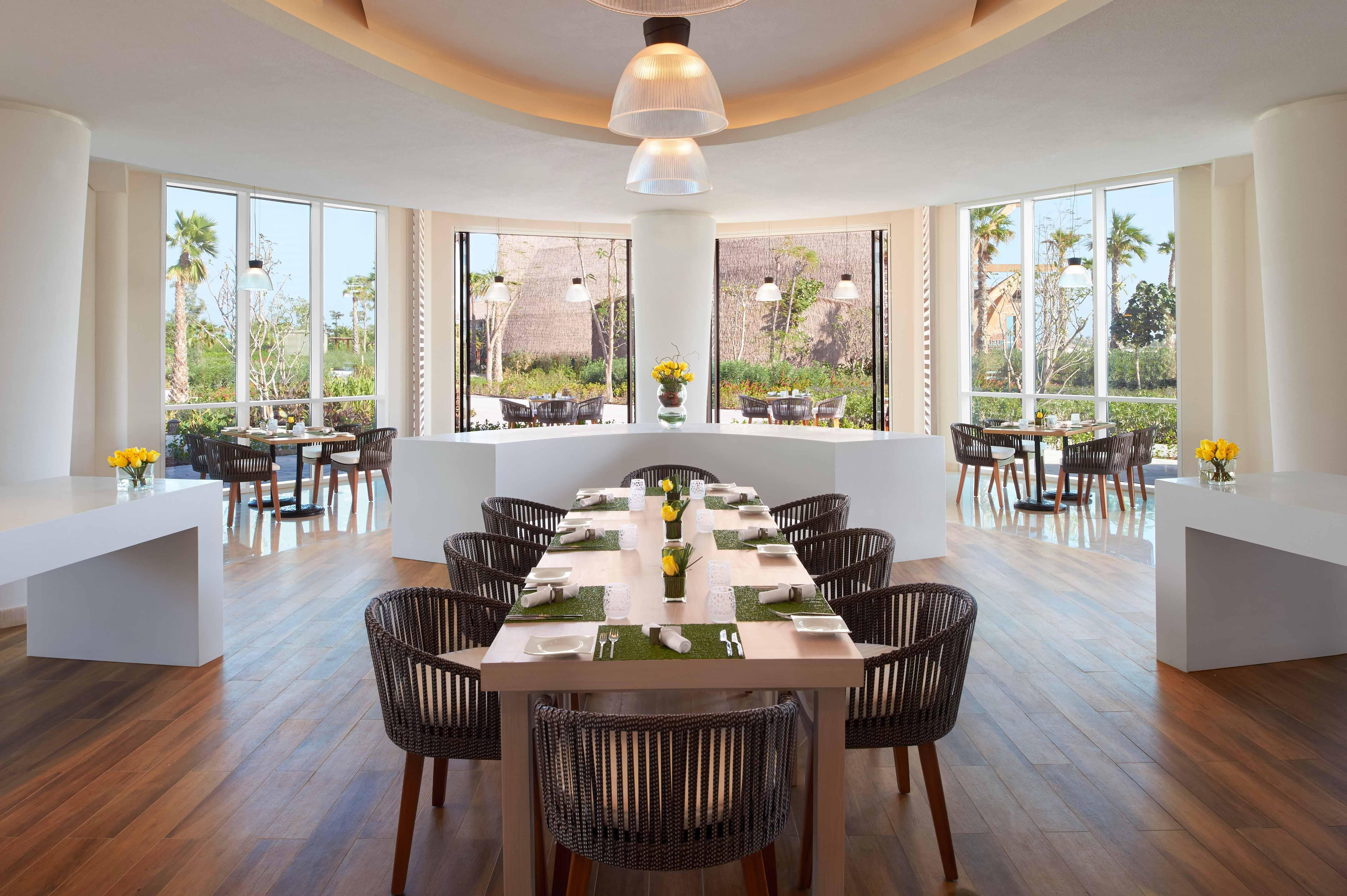 Banana Island Resort Doha By Anantara Esterno foto The Kitchen at JW Marriott Desert Springs